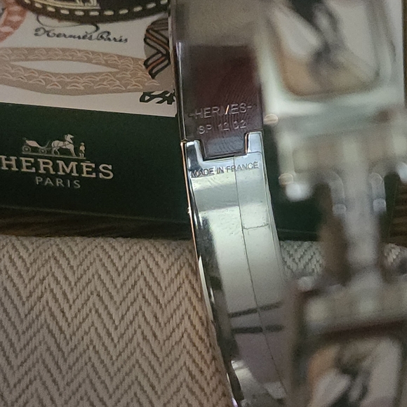 Hermes Clic H Bracelet - Picture 10 of 14